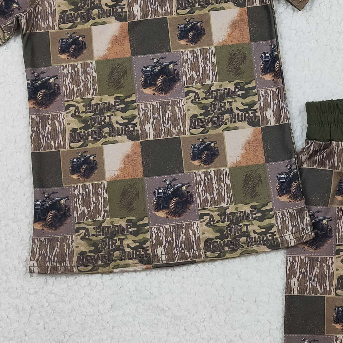 1.15 RTS NO MOQ (In stock)BSSO1801 Baby Boys Southern Olive Camo Checked Top Shorts Hunting Pajamas Sets