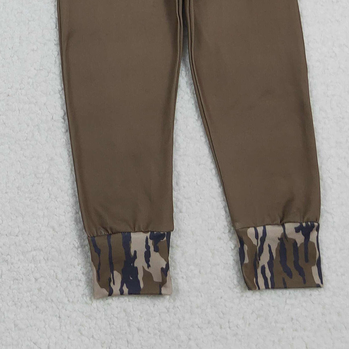 11.12 RTS NO MOQ (In stock)BLP1334 Embroidery Mama's Boy Baby Boys Olive Camo Top Pockets Jogger Clothes Sets