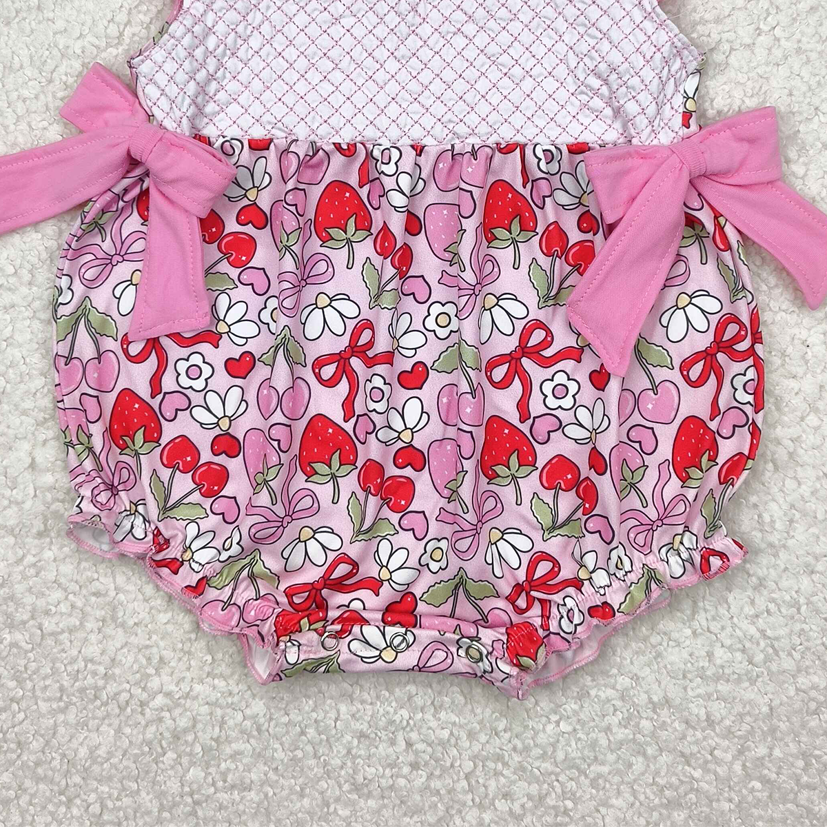 4.24 SR2953 RTS NO MOQ Baby Girls Summer Rompers Flutter sleeves floral strawberry bow girls summer romper
