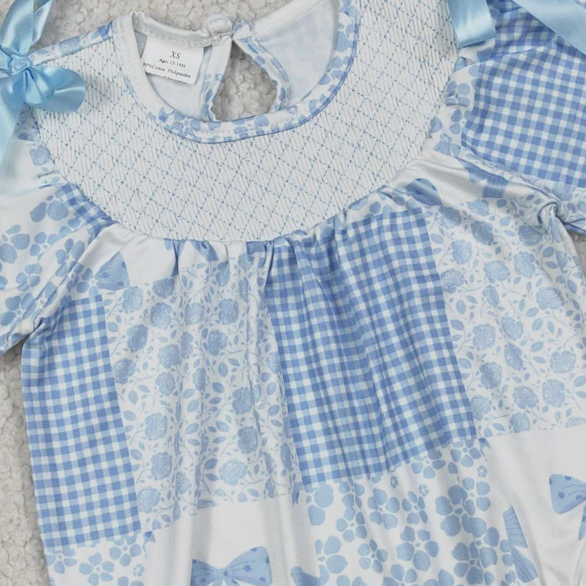 3.23 RTS NO MOQ (In stock)LR2931 Baby Girls Fashion Long Sleeve Smocked Checked Blue Bows Flowers Ruffle Rompers