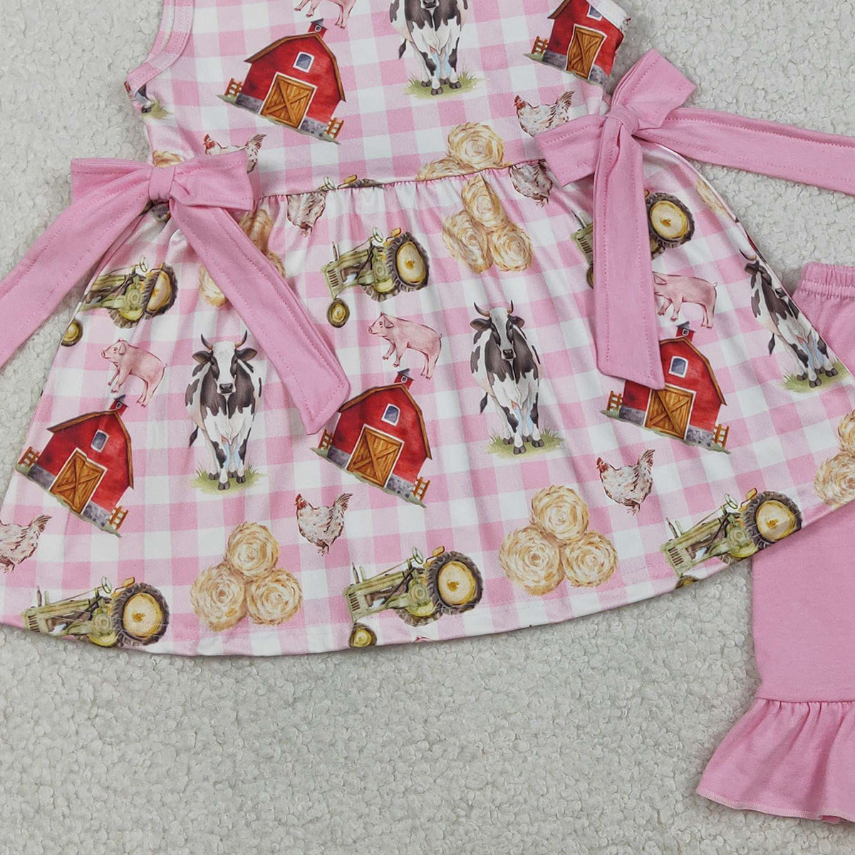 2.4 RTS NO MOQ (In stock)GSSO3100 Baby Girls Sleeveless Pink Checked House Cows Tunic Ruffle Shorts Farm Clothes Sets