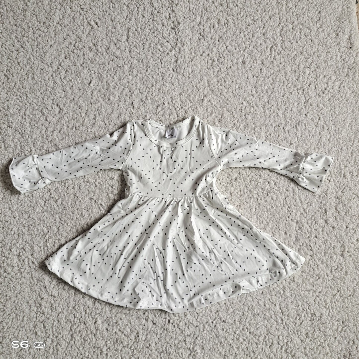 9.20 RTS NO MOQ(In stock)G2-24-9*/; Baby Girls Winter Dress White long-sleeved dress with gray small squares
