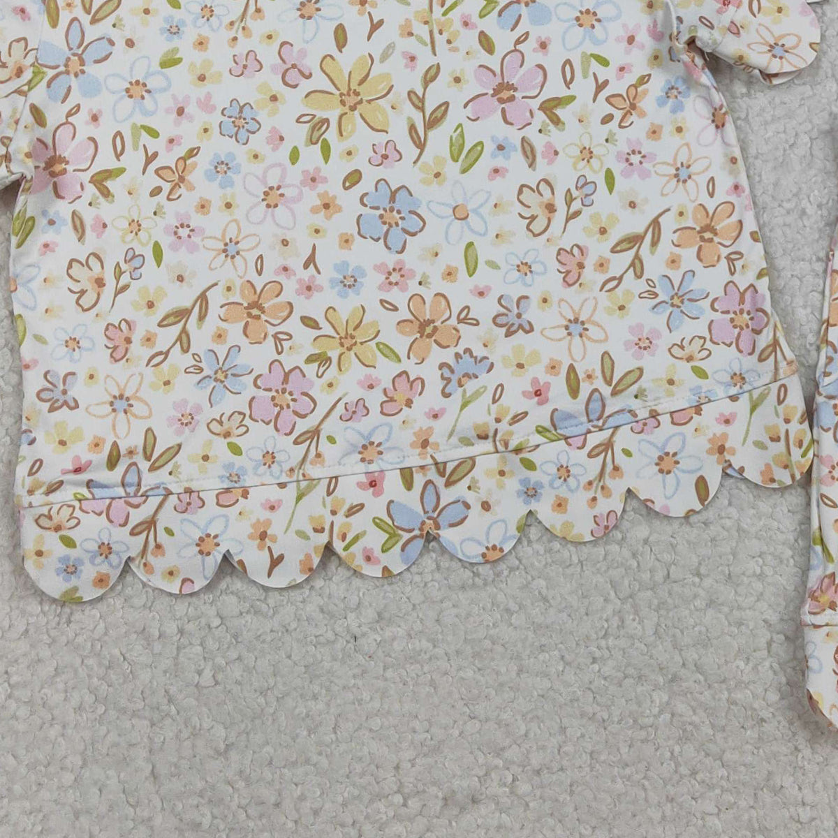 3.30 RTS NO MOQ (In stock)GSSO3268 Short sleeves yellow floral scallop kids girls summer outfits