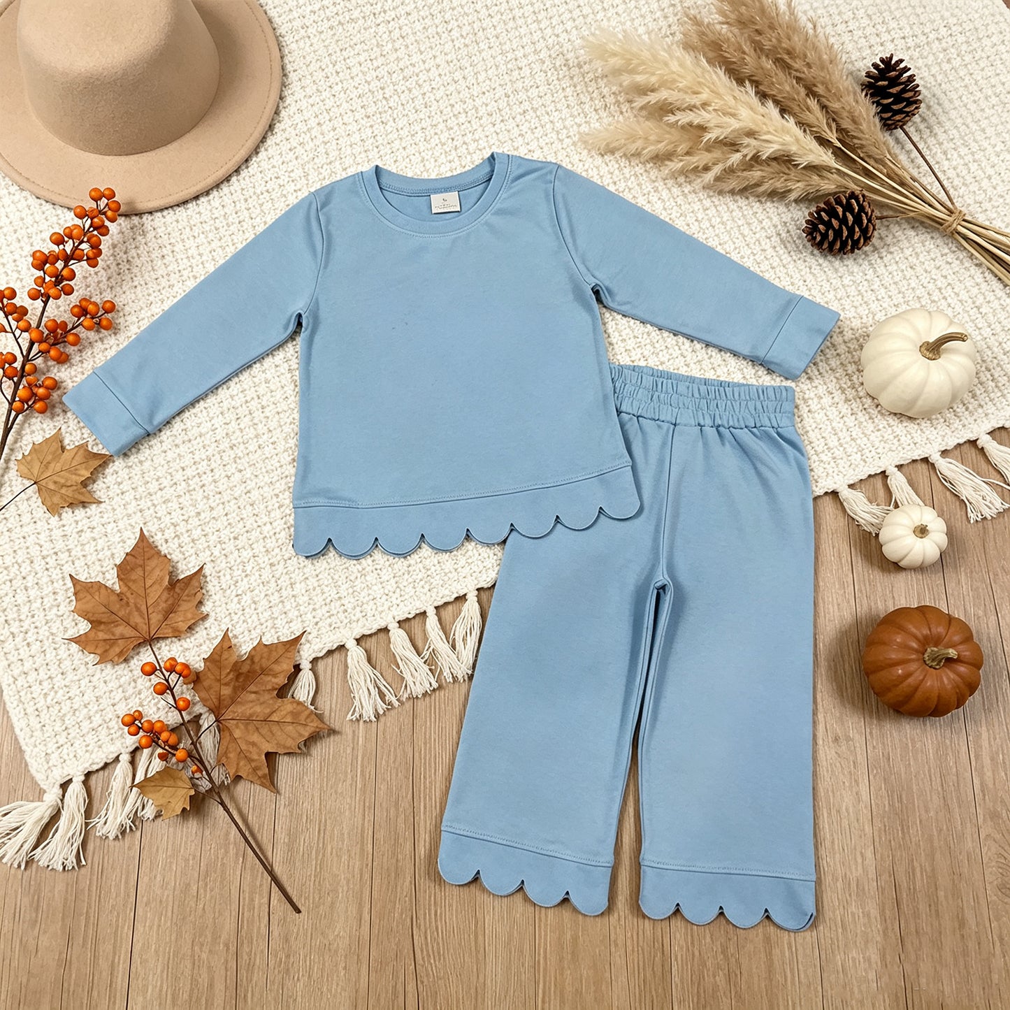 GLP3292 RTS NO MOQ (In stock)Cotton Baby Girls Solid Light Blue Long Sleeve Top Scallop Trim Pants Pajamas Set