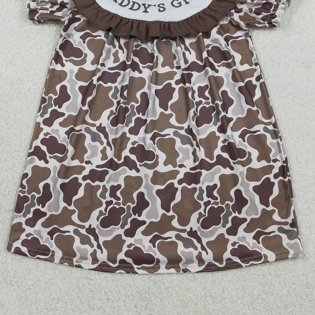 2.5 RTS NO MOQ (In stock)GSD3526 Embroidery Daddy's Girls Southern Brown Camo Ruffle Knee Length Dresses