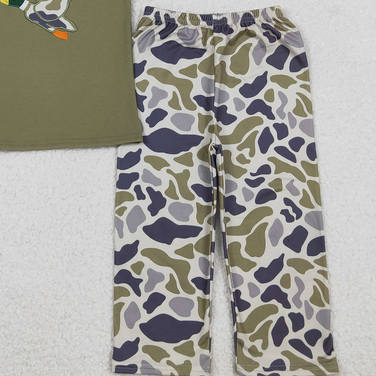 10.21 RTS NO MOQ (In stock)BSPO0583 Embroidery Camo Duck Baby Boys Green Top Flare Pant Hunting Set