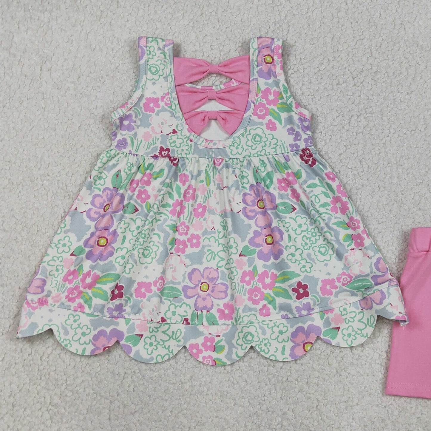 GSSO3385 RTS NO MOQ (In stock )Sleeveless floral scallop tunic pink shorts girls outfits