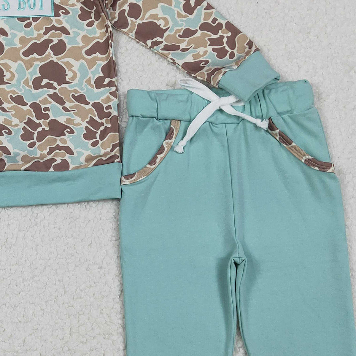11.11 RTS NO MOQ (In stock)BLP1336 Embroidery Mama's Boy Green Camo Top Pockets Jogger Pants Clothes Sets