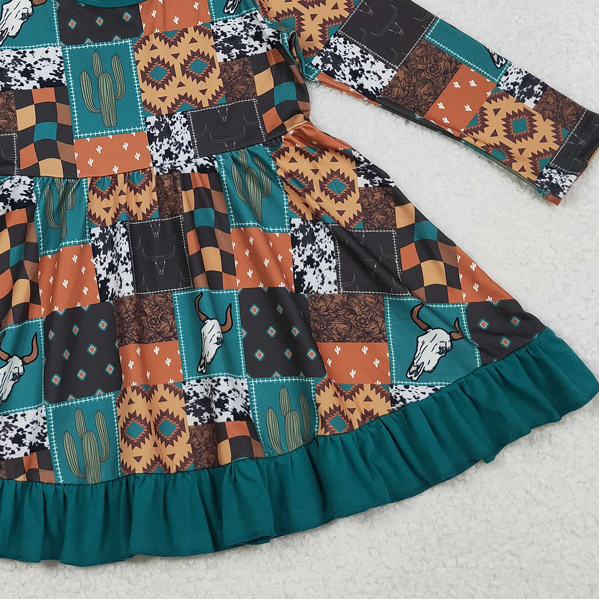 10.17 RTS NO MOQ (In stock)GLD0837 Baby Girls Winter Dress Baby Girls Western Cows Aztec Ruffle Knee Length Dresses