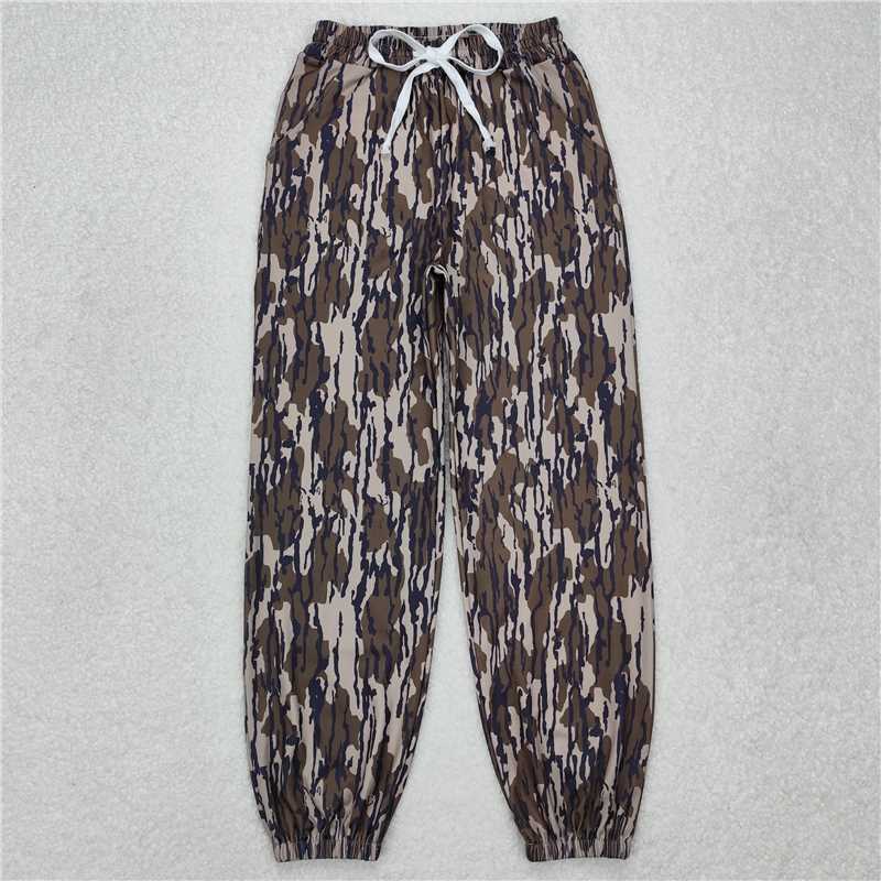 P0726Bottomland camo adult women pocket pants