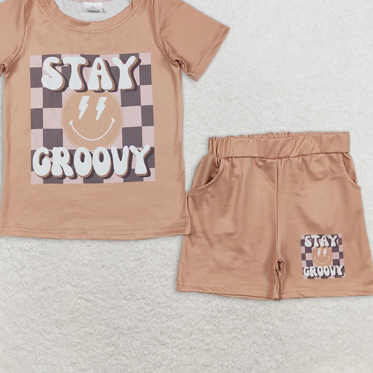 BSSO0613 RTS NO MOQ Baby Boys Summer Boys Outfits Baby Boys Stay Groovy Shirt Khaki Shorts Outfits Clothes Sets
