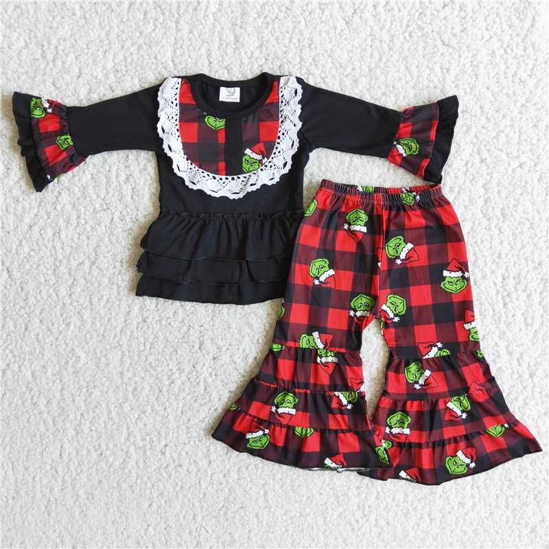 6 A12-29 grinch black top and red plaid pants