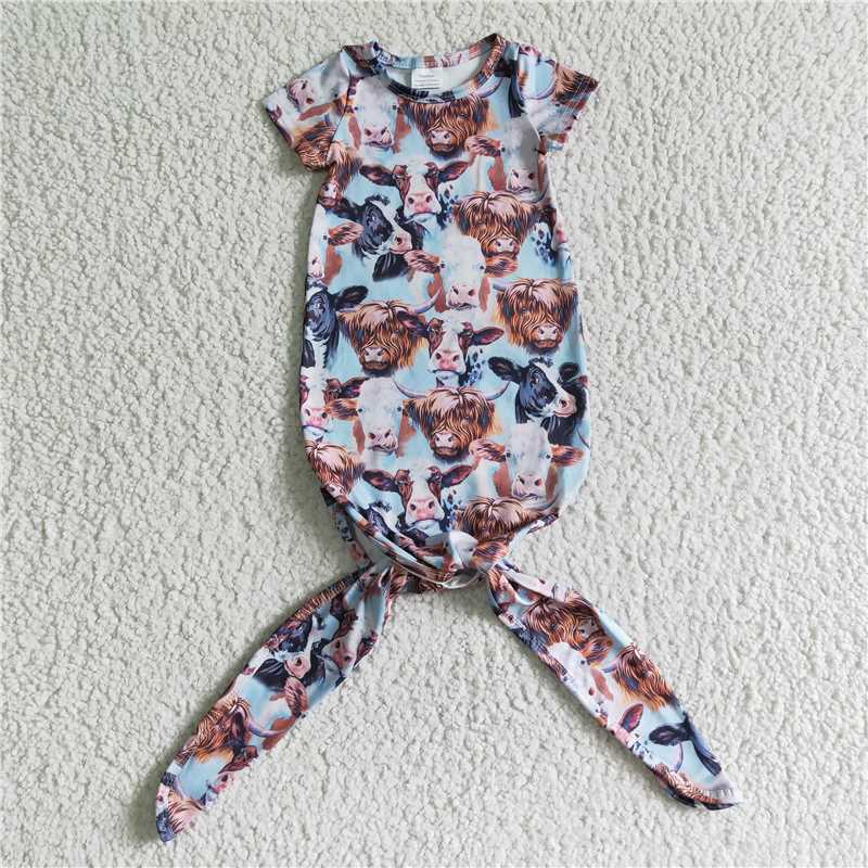 NB0001 Baby newborn western cow gown