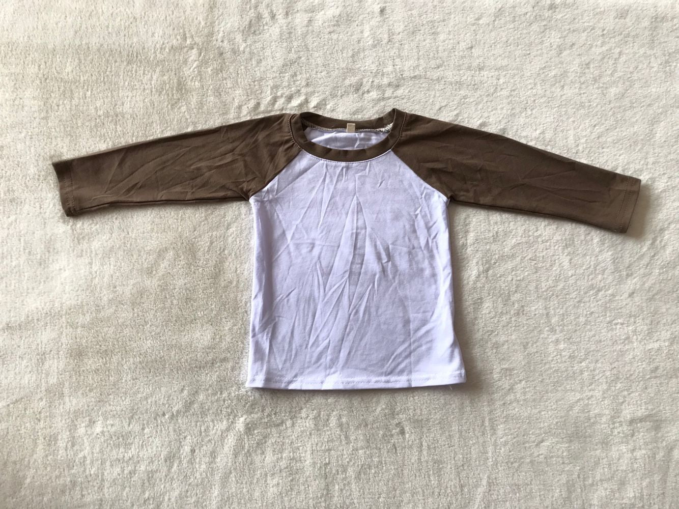 10.13 RTS NO MOQ (In stock)G4-10= Baby Boys Long Sleeve Top Taupe straight long sleeves