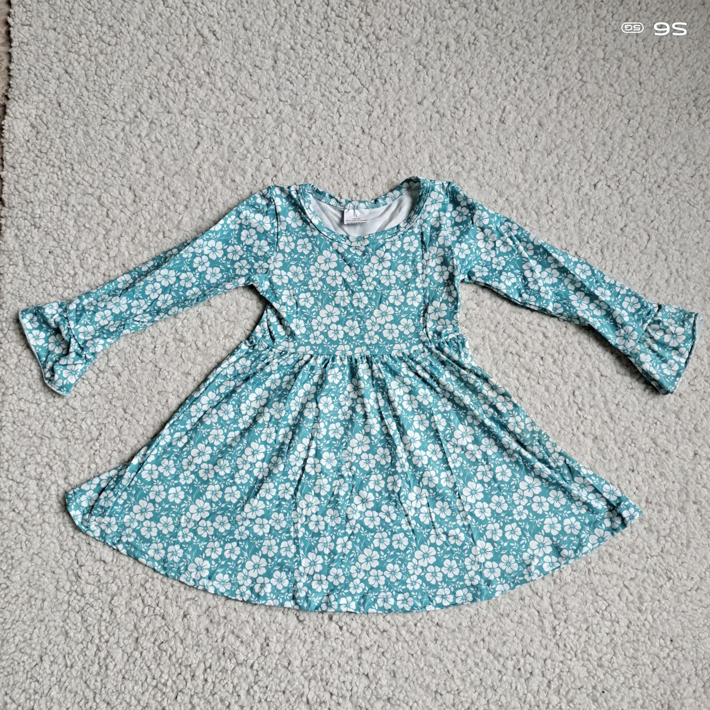 10.4 RTS NO MOQ(In stock)G3-12-1.* Baby Girls Winter Dress White floral green flared long-sleeved dress