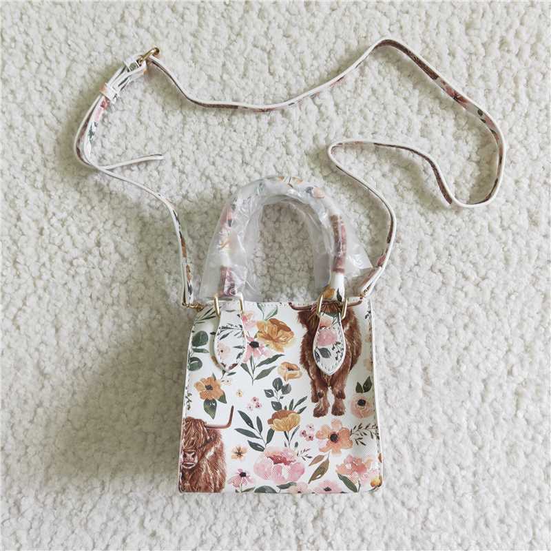 BA0012 Highland cow kids girls bags