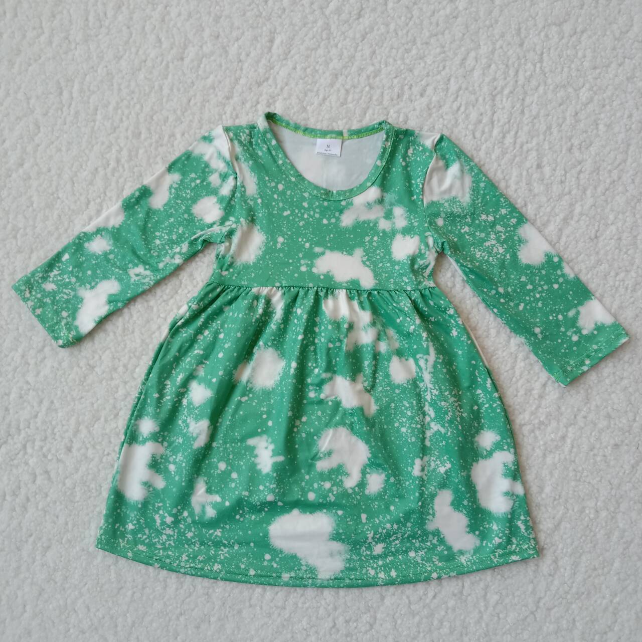 10.11 RTS NO MOQ(In stock)G2-16-7['' Baby Girls Winter Dress White cloud pattern green long-sleeved dress