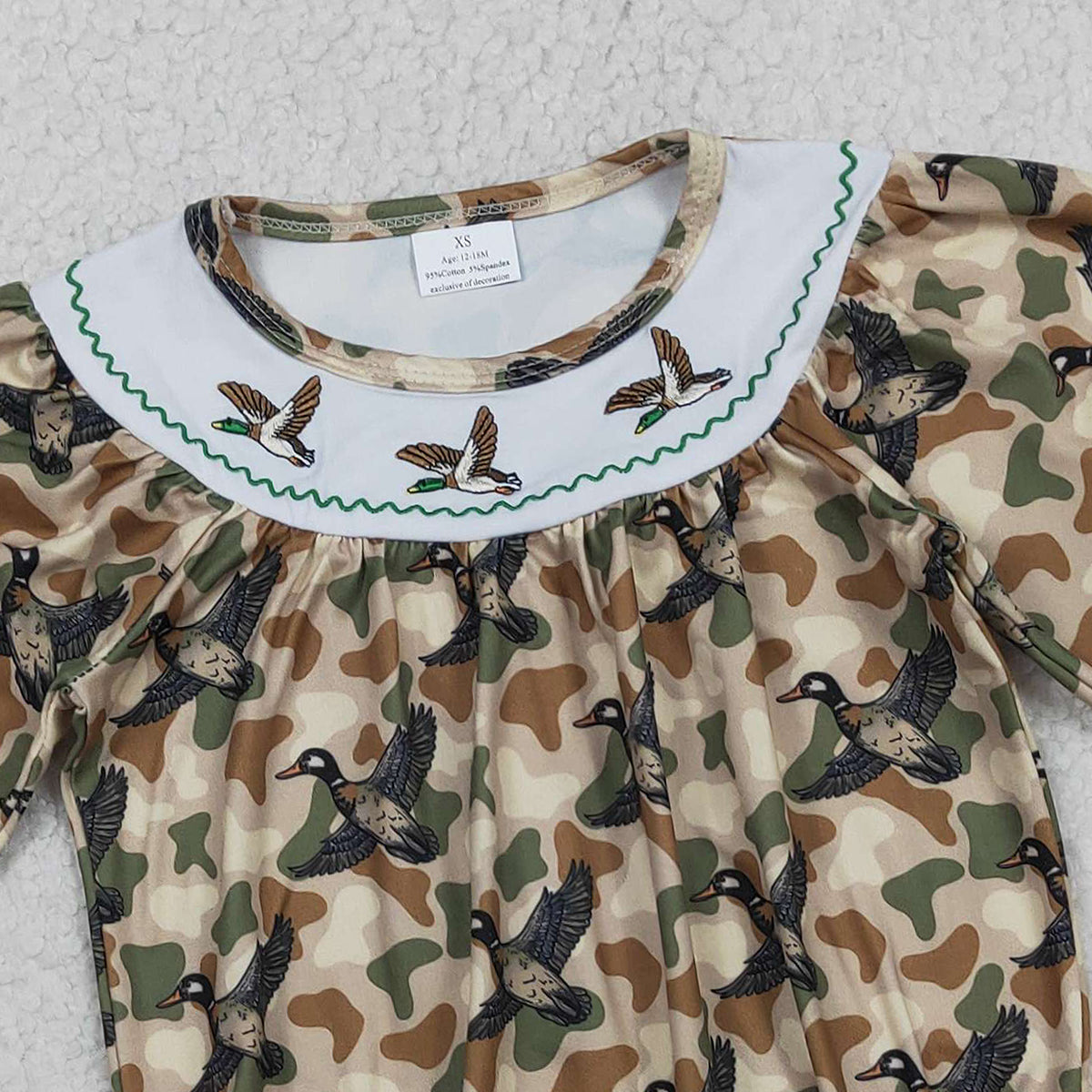 1.17 RTS NO MOQ (In stock)LR2896 Embroidery Ducks Baby Girls Southern Khaki Camo Hunting Ruffle Rompers