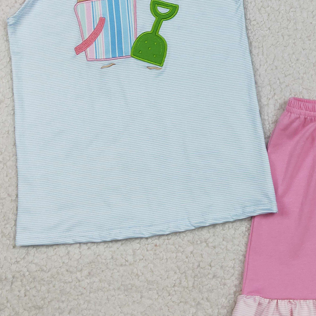 2.9 RTS NO MOQ (In stock)GSSO2991 Kids Clothing for Girls Baby Girls Embroidery Flutter Sleeve Top Ruffle Shorts Clothes Sets