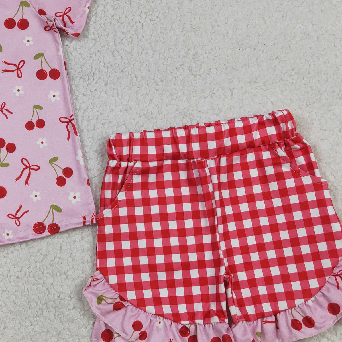3.27 GSSO3470 RTS NO MOQ (In stock )Short sleeves cherry bow top plaid shorts girls outfits