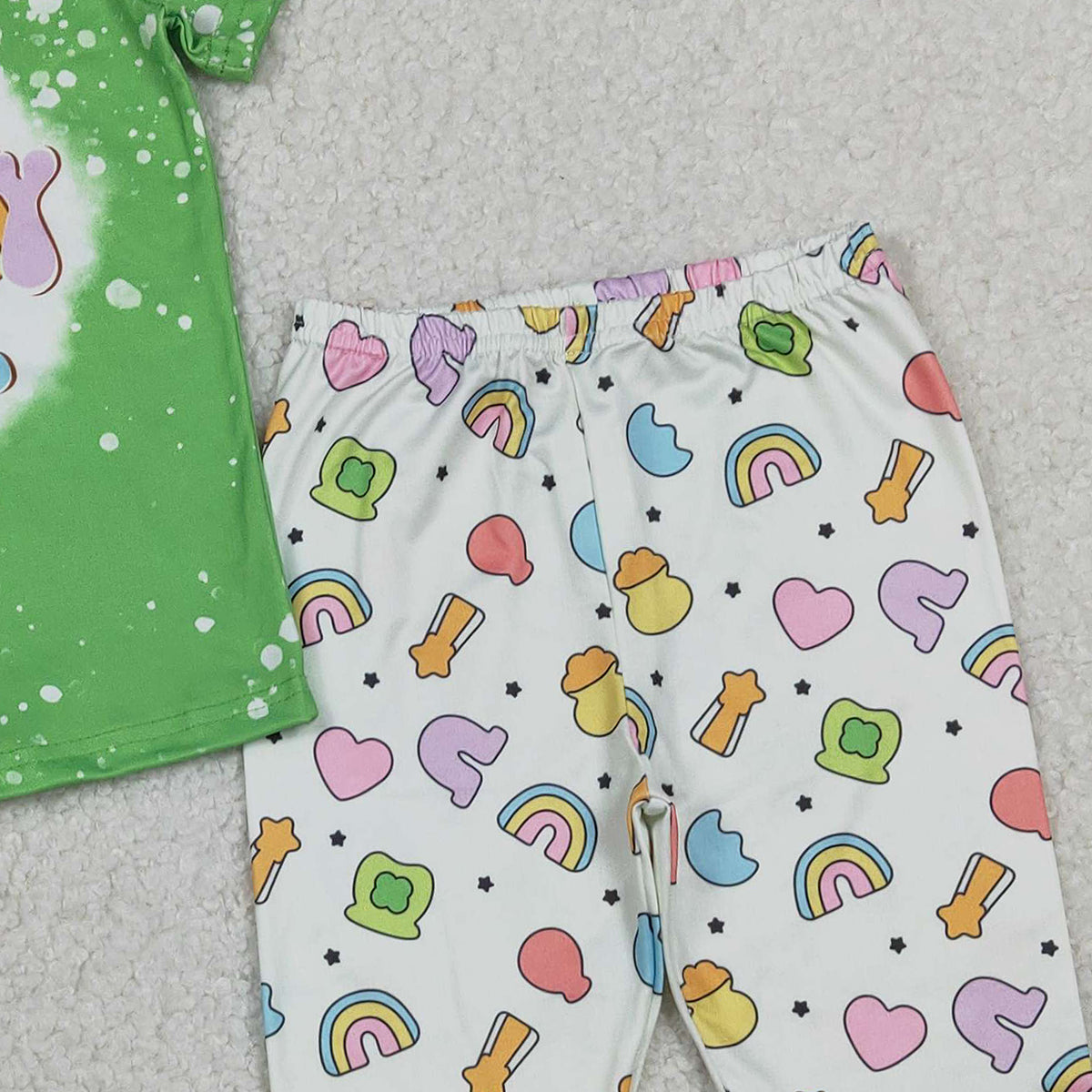 2.3 RTS NO MOQ (In stock)GSPO2101 Baby Lucky Girl Clover Top Bell Bottom Pants St Patrick Clothes Sets