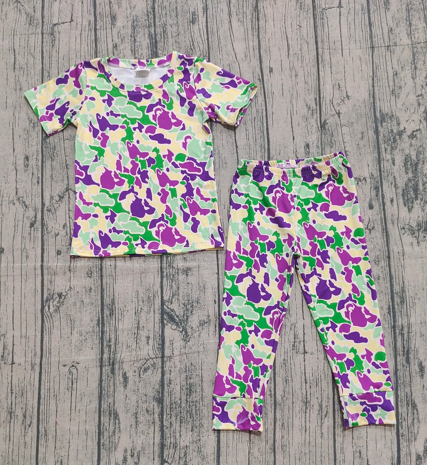 10.1 BSPO0584 Sample No Moq Baby Boys Mardi Gras Camo Short Sleeve Pant Pajamas Set