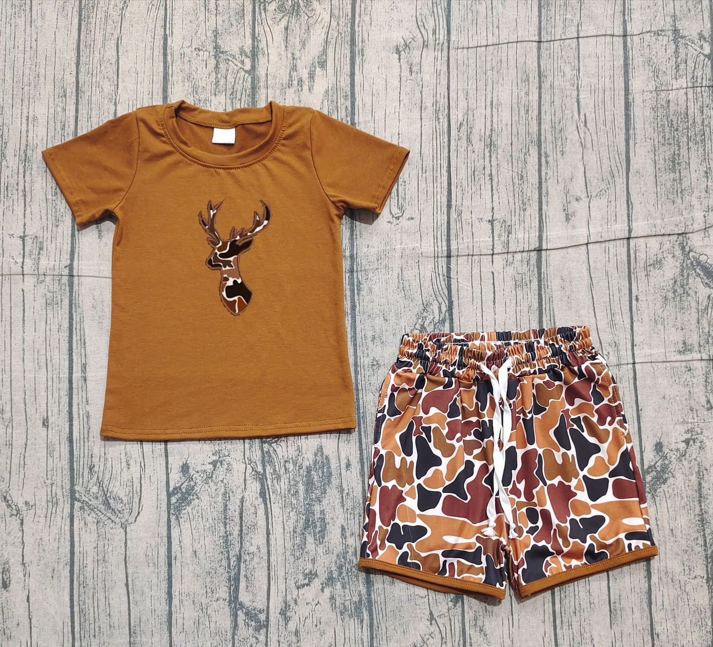 10.28 BSSO1575 Sample No Moq Embroidery Camo Deer Baby Boys Brown Top Shorts Hunting Clothes Sets