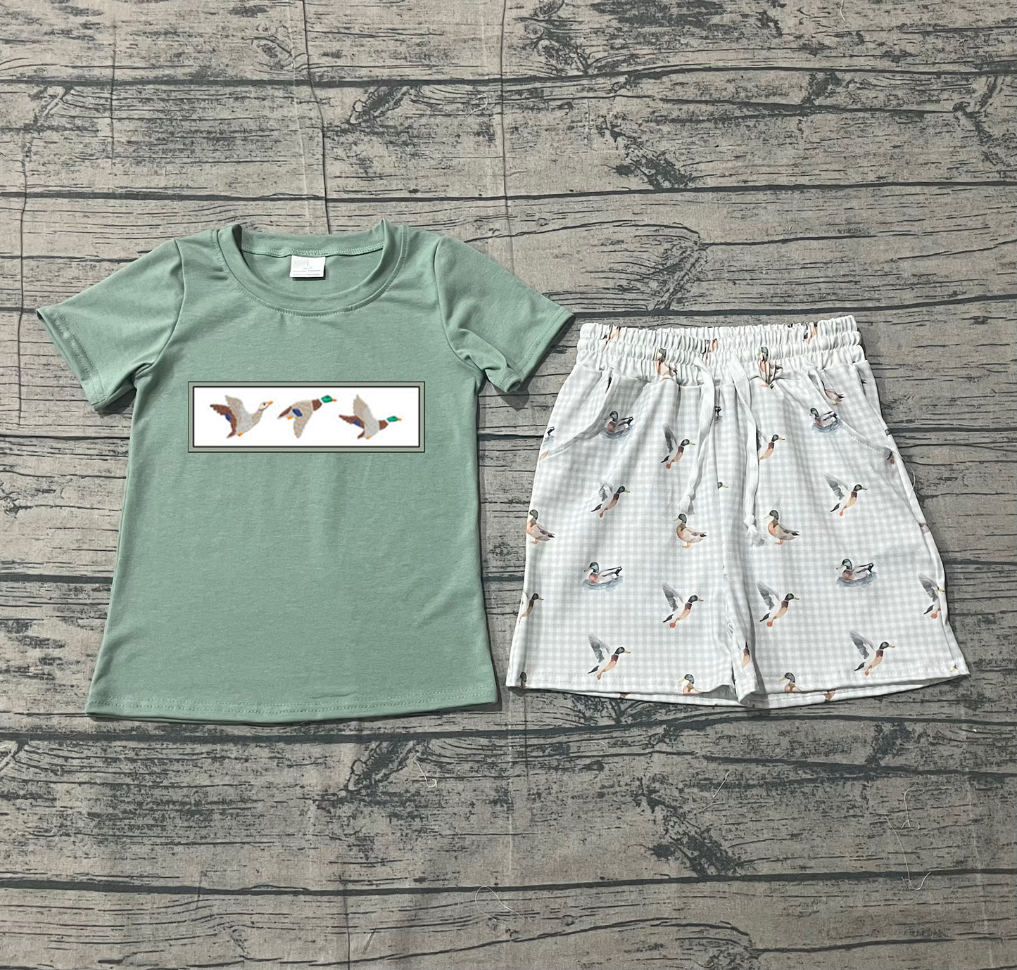 12.24 BSSO1639 Sample No Moq Embroidery Ducks Baby Boys Top Checked Pockets Shorts Hunting Clothes Sets