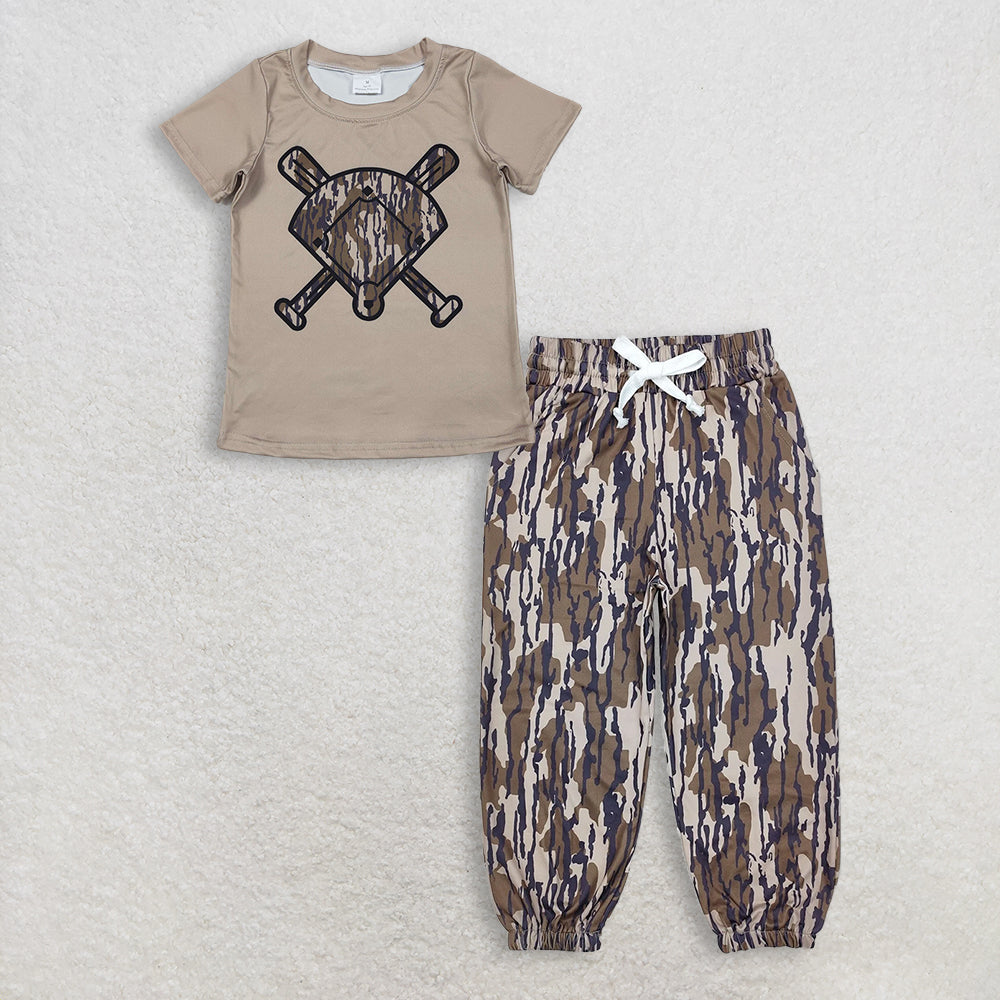 12.6 RTS NO MOQ (In stock)BT1419 + P0649 Baby Boys Short Sleeve Olive Camo Baseballs Team T-shirts Top Pockets Jogger Pants