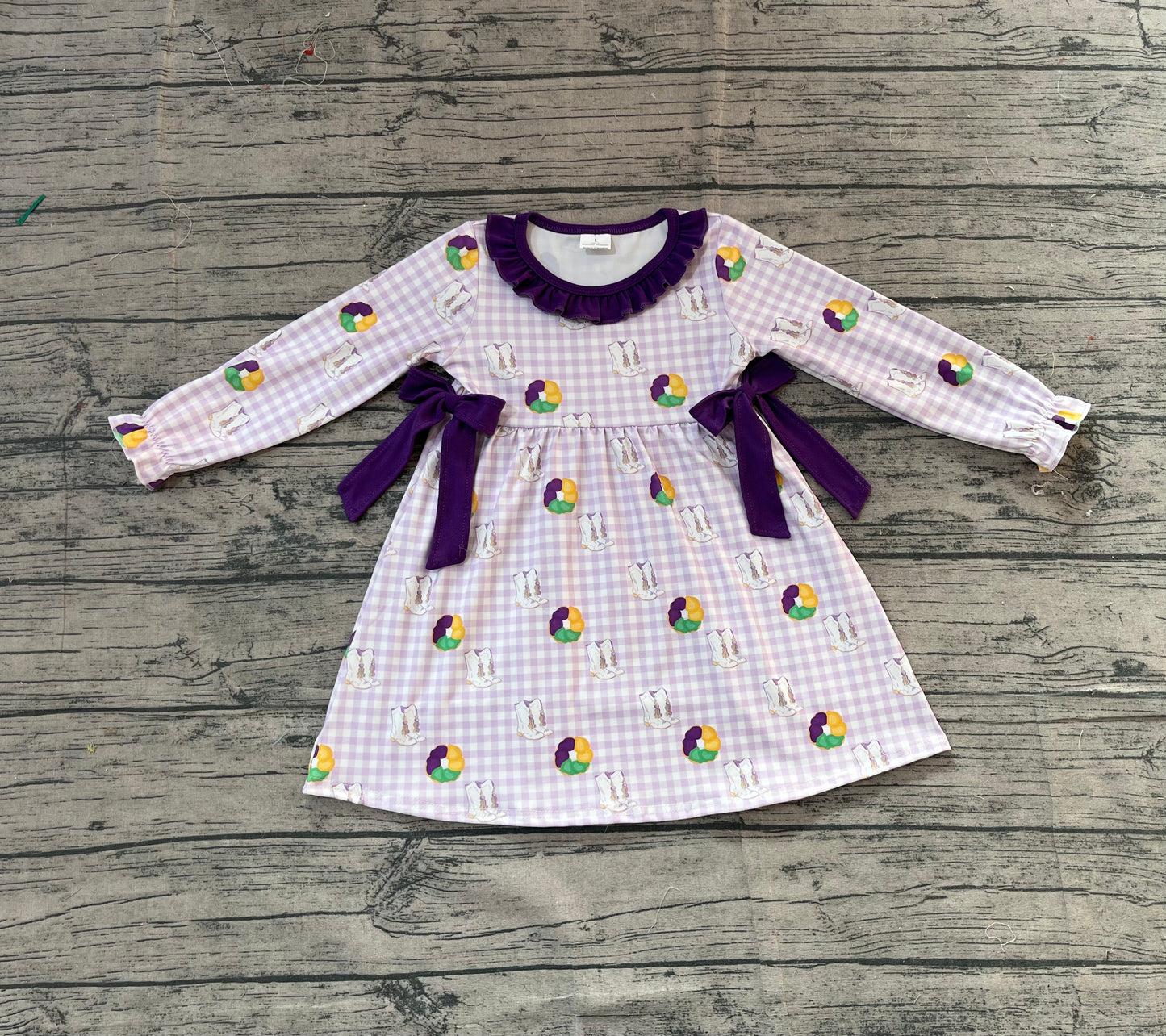 11.14 GLD1379 Sample No Moq Baby Girls Purple Checked Boots Donuts Bows Mardigras Knee Length Dresses