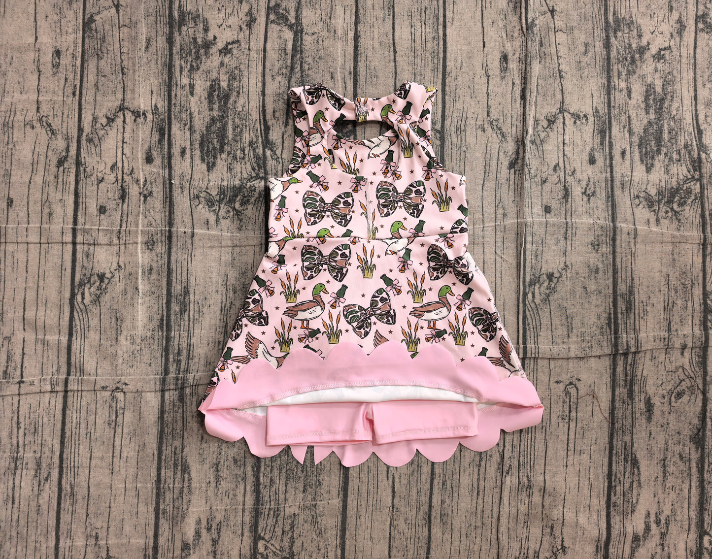 6.2 GSD4009 Sample No Moq Yoga Baby Girls Camo Duck And Bow Scallop Trim Knee Length Athletic Dress