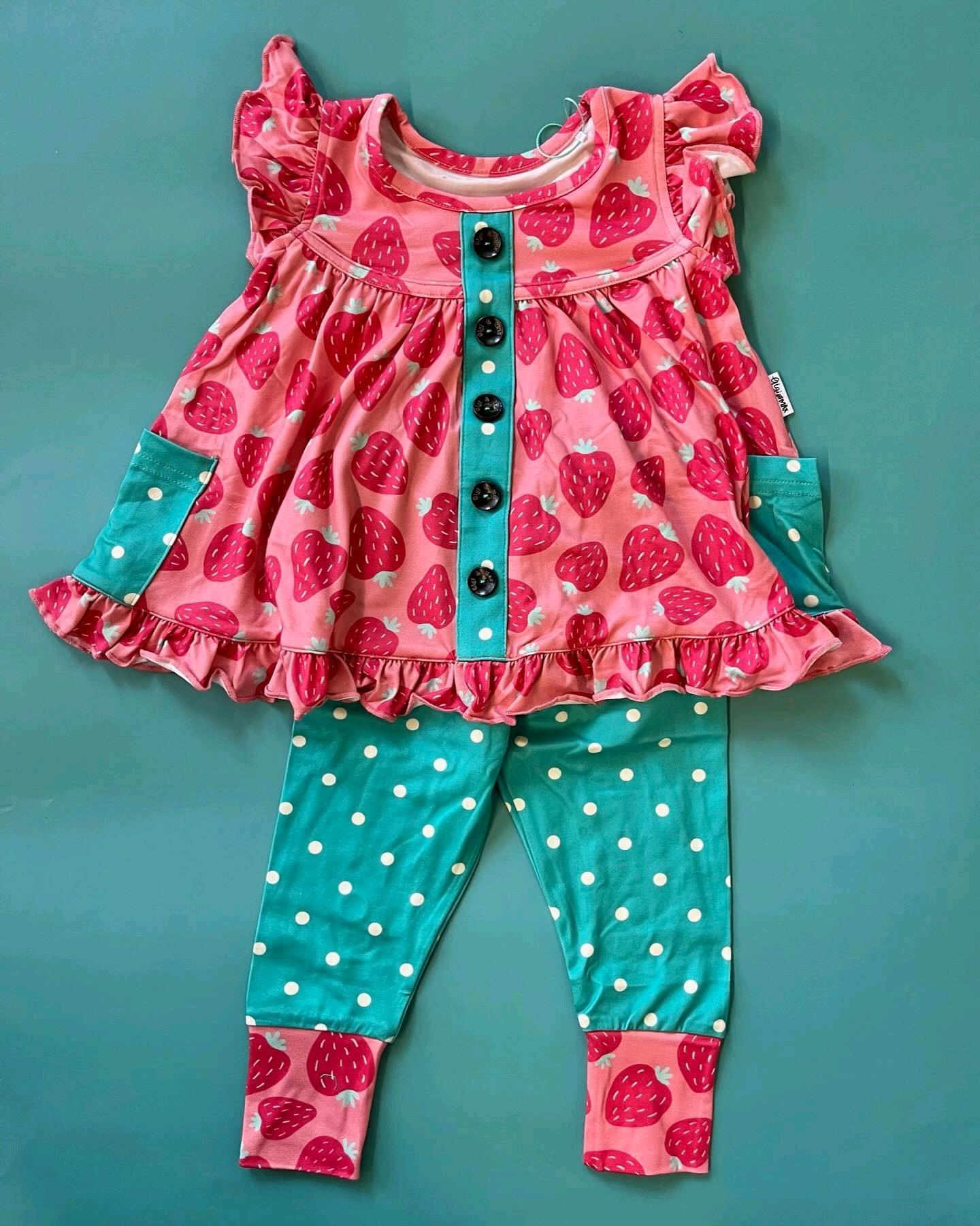 GSPO1983Strawberry pockets tunic polka dots leggings girls clothes