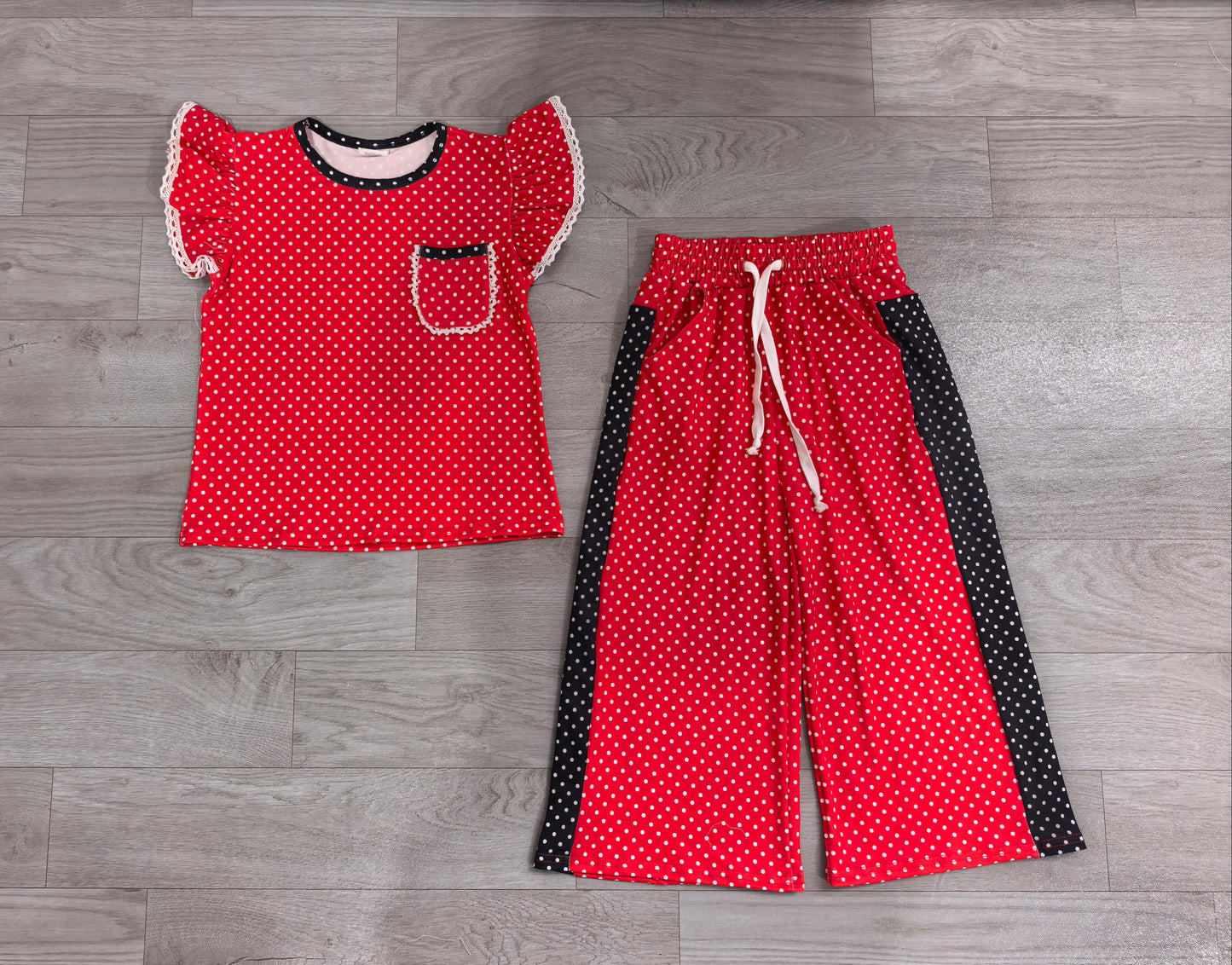 GSPO2370 Sample No Moq milk silk Baby Girls Red Black Polka Dots Pocket Top Flare Pant Clothes Set Preorder