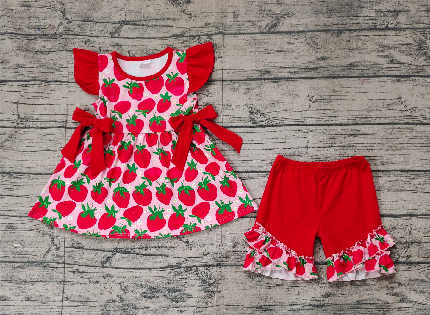 GSSO2023Girls Red Shorts Set with Flutter Sleeves Strawberry Tunic - Cute Casual Outfit for Kids