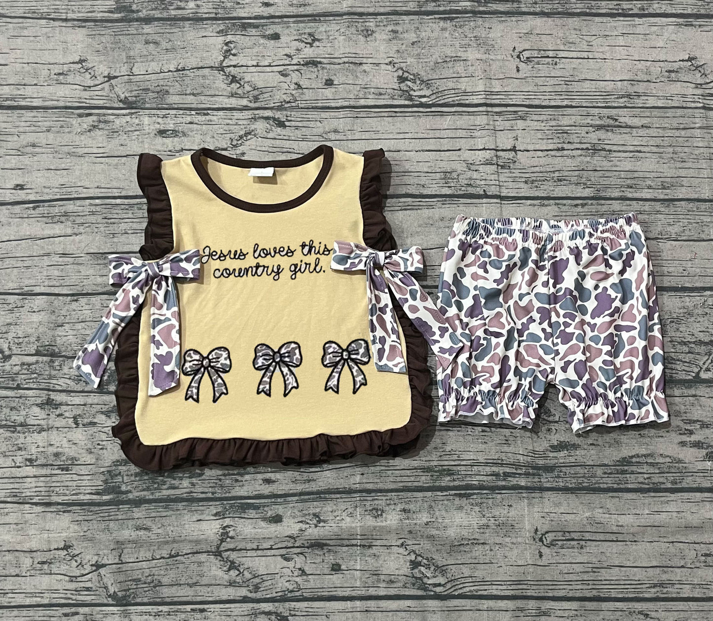 10.4 GSSO2730 3XS- 2XL Sample No Moq Embroidery Jesus Love Me Camo Bows Baby Girls Top Ruffle Shorts Clothes Sets