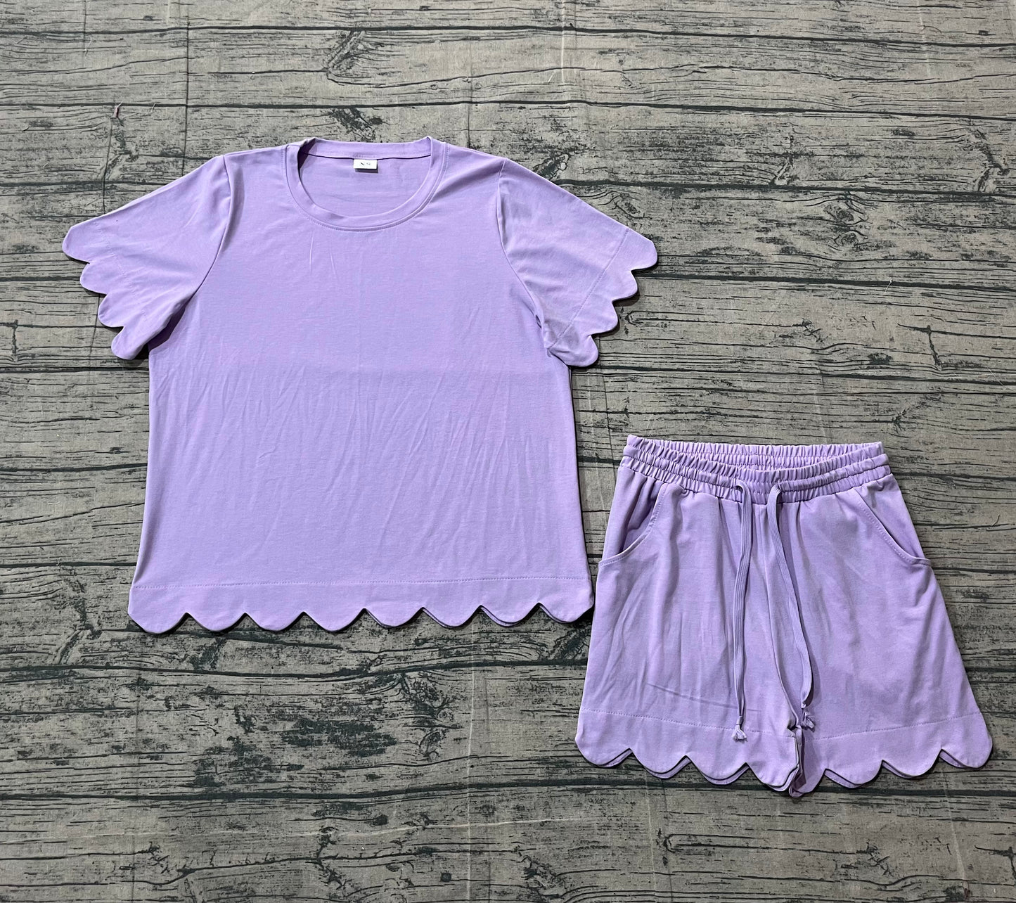 1.24 RTS NO MOQ (In stock)GSSO3199 Adult Women Lavender Shorts Sleeve Shirts Top Scallop Short Clothes Sets