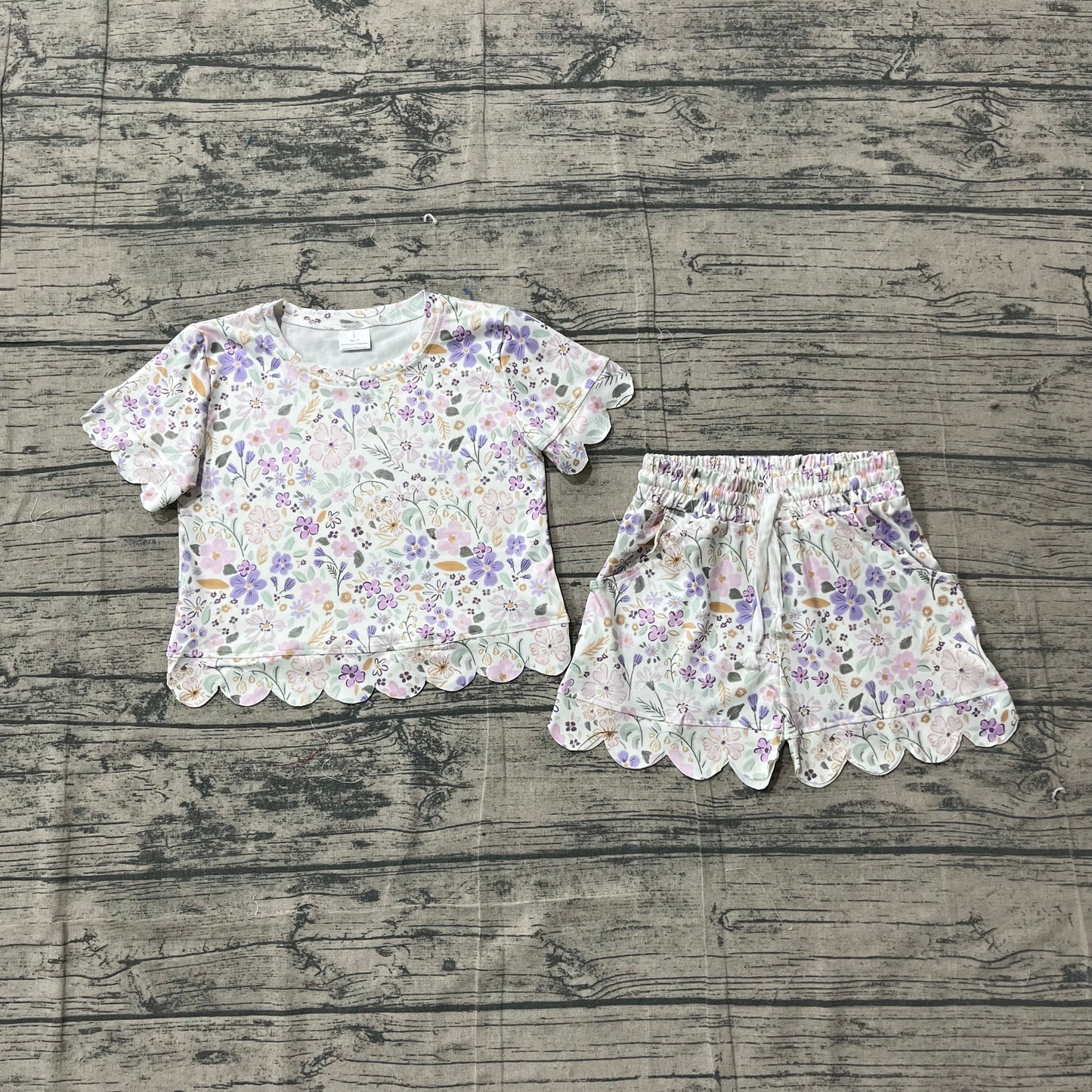 3.21 GSSO3267 Sample No Moq Baby Girls Summer Fashion Short Sleeve Colorful Flowers Top Scallop Shorts Clothes Sets