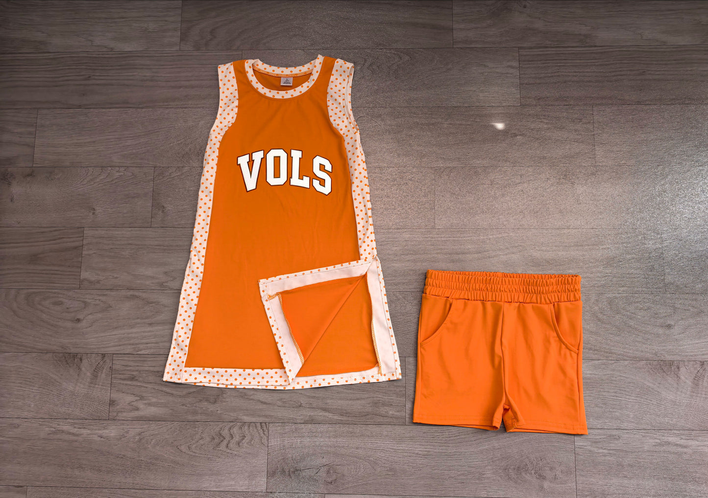 GSSO3852(GSD4292+SS0980) Sample No Moq Yoga Baby Girls Orange Polka Dots Vols Split Tunic Short Yoga Active Team Clothes Sets