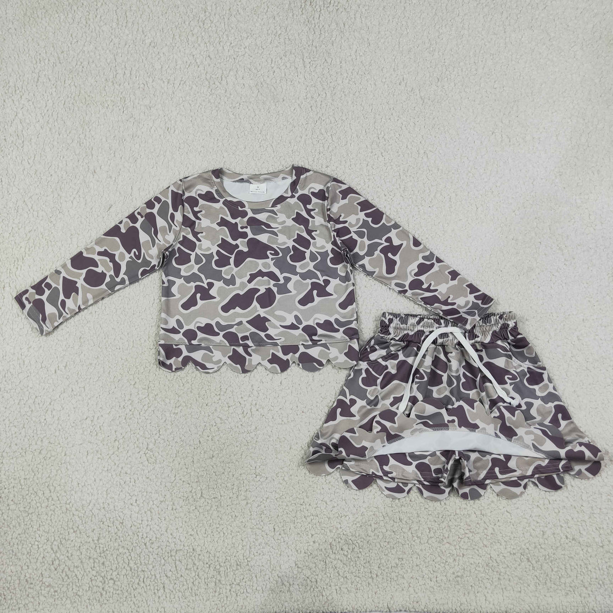 GLD1614 (GT1685+GLK0297) RTS NO MOQ (In stock)Baby Girls Long Sleeve Southern Grey Camo Top Skirt Short Scallop Clothes Set
