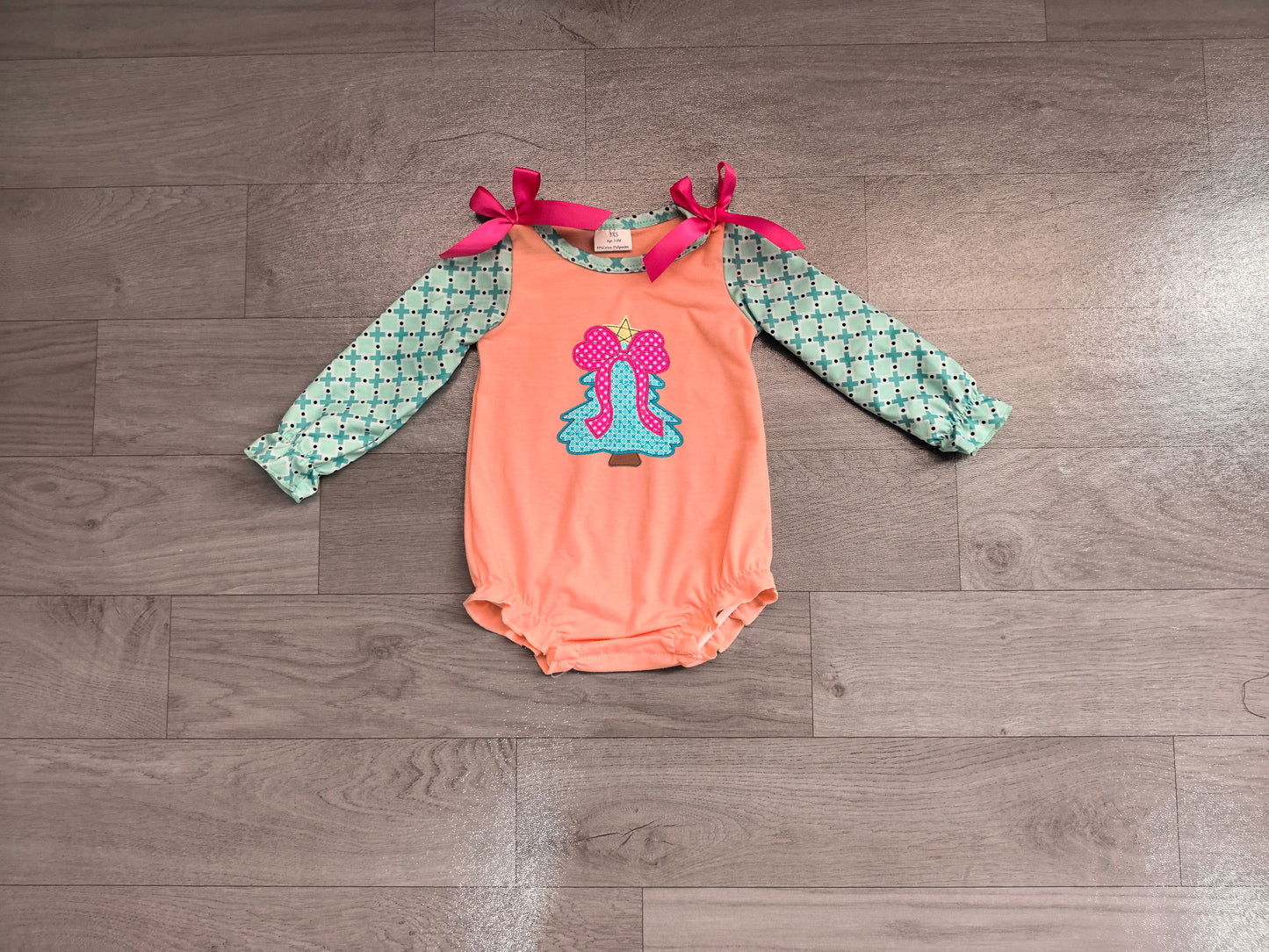 LR3164 Sample No Moq Embroidery Bow Trees Baby Girls Polka Dots Christmas Ruffle Rompers