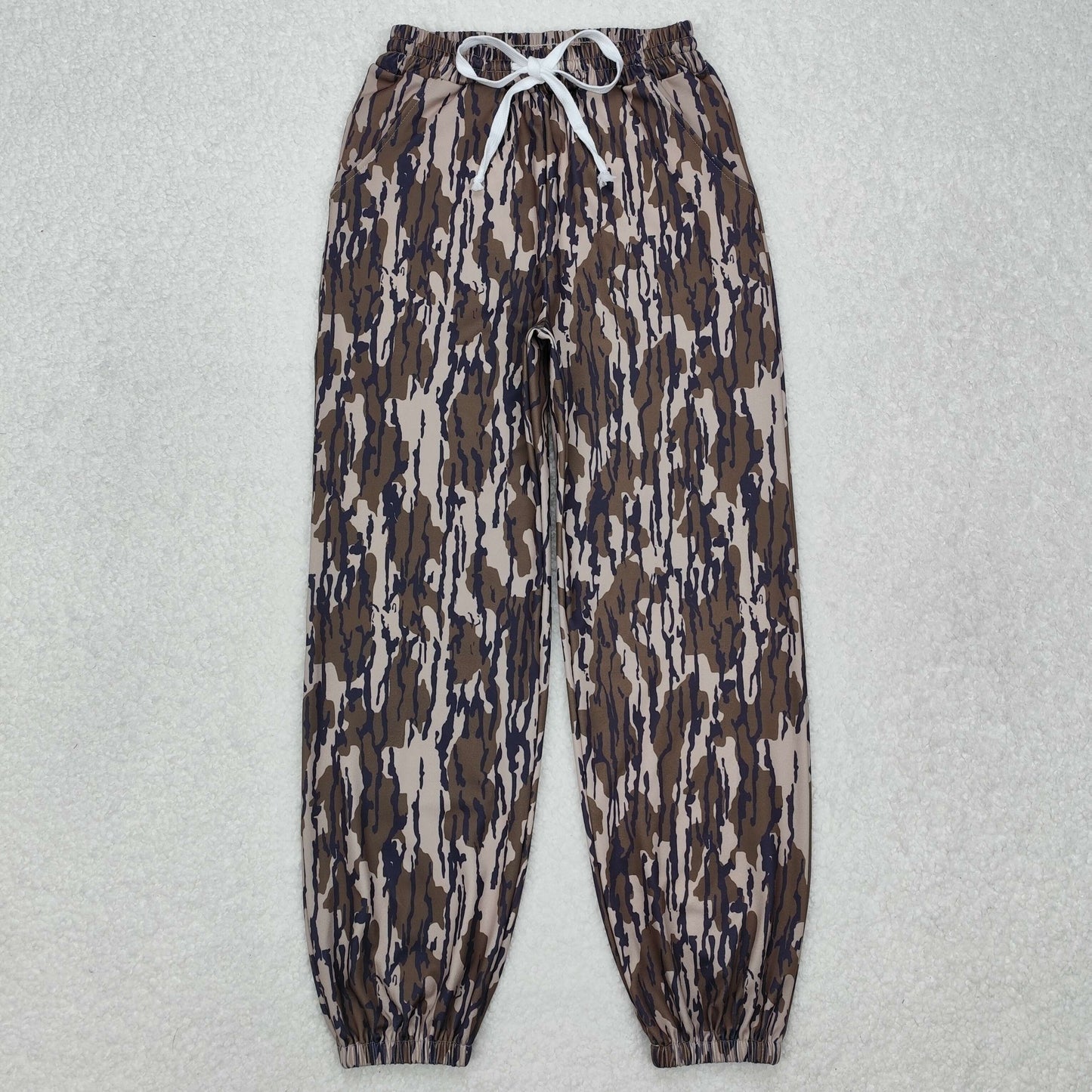 P0726Bottomland camo adult women pocket pants