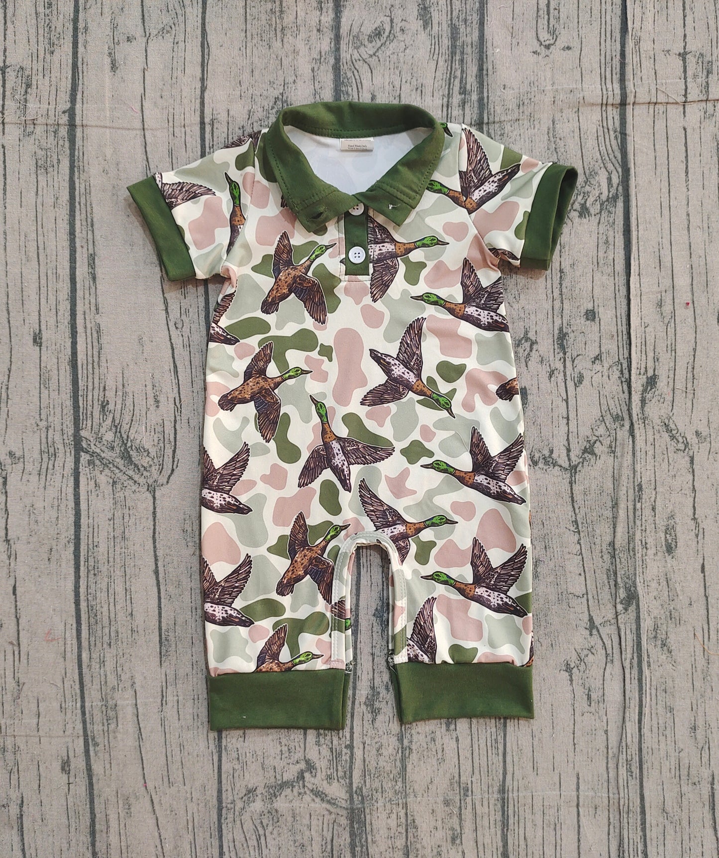 12.8 SR3634 Sample No Moq Baby Boys Ducks Camo Hunting Button Footie Rompers