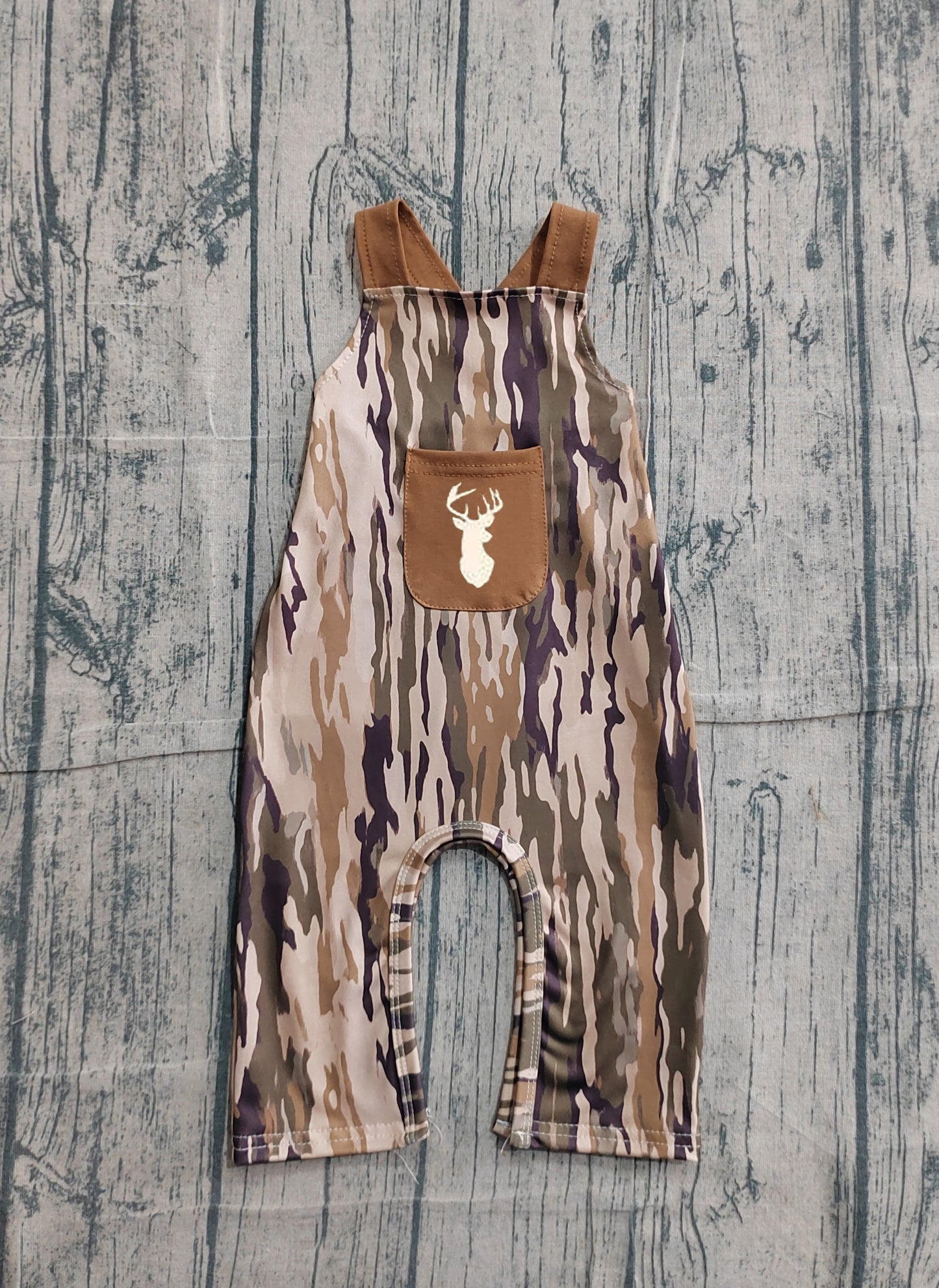 2.5 SR4048 Sample No Moq Embroidery Deer Baby Boys Strap Southern Olive Camo Pocket Hunting Pant Jumpsuits