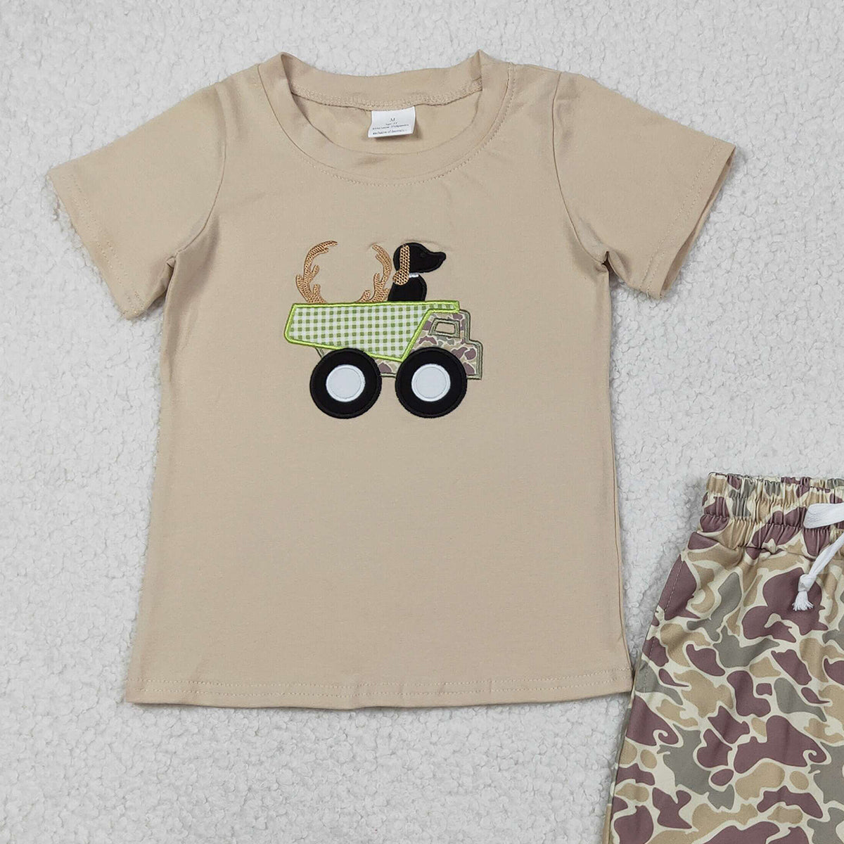 12.9 RTS NO MOQ （In stock）BSSO1576 Embroidery Deer Truck Baby Boys Khaki Top Camo Shorts Hunting Clothes Sets
