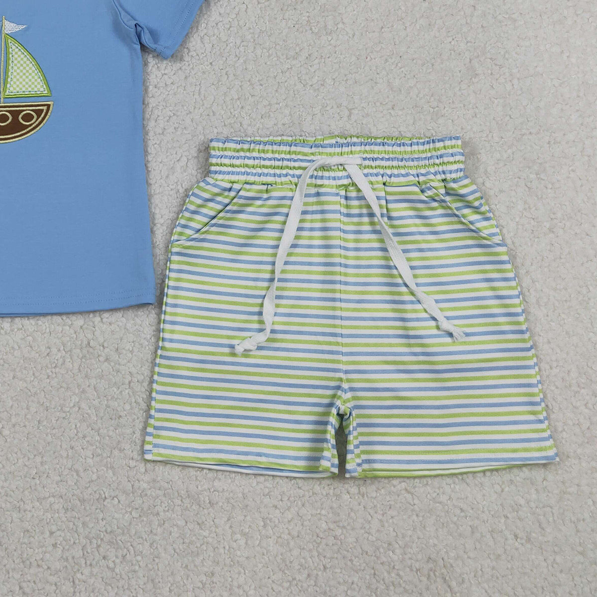 BSSO1860 RTS NO MOQ （In stock ）Short sleeves boat embroidery top stripe shorts boys outfits