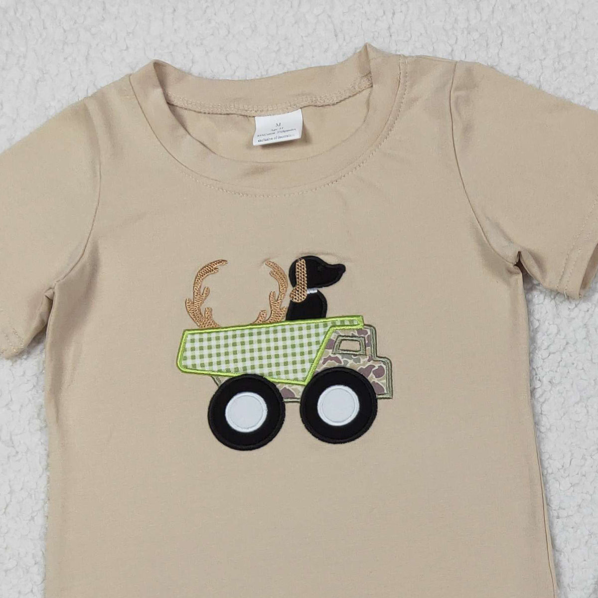12.9 RTS NO MOQ （In stock）BSSO1576 Embroidery Deer Truck Baby Boys Khaki Top Camo Shorts Hunting Clothes Sets
