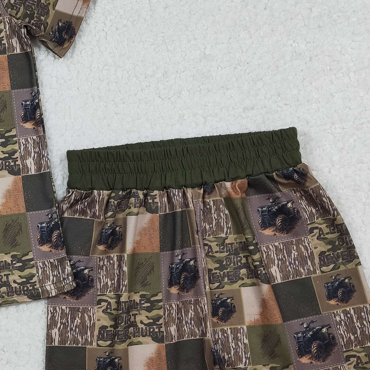 1.15 RTS NO MOQ （In stock）BSSO1801 Baby Boys Southern Olive Camo Checked Top Shorts Hunting Pajamas Sets