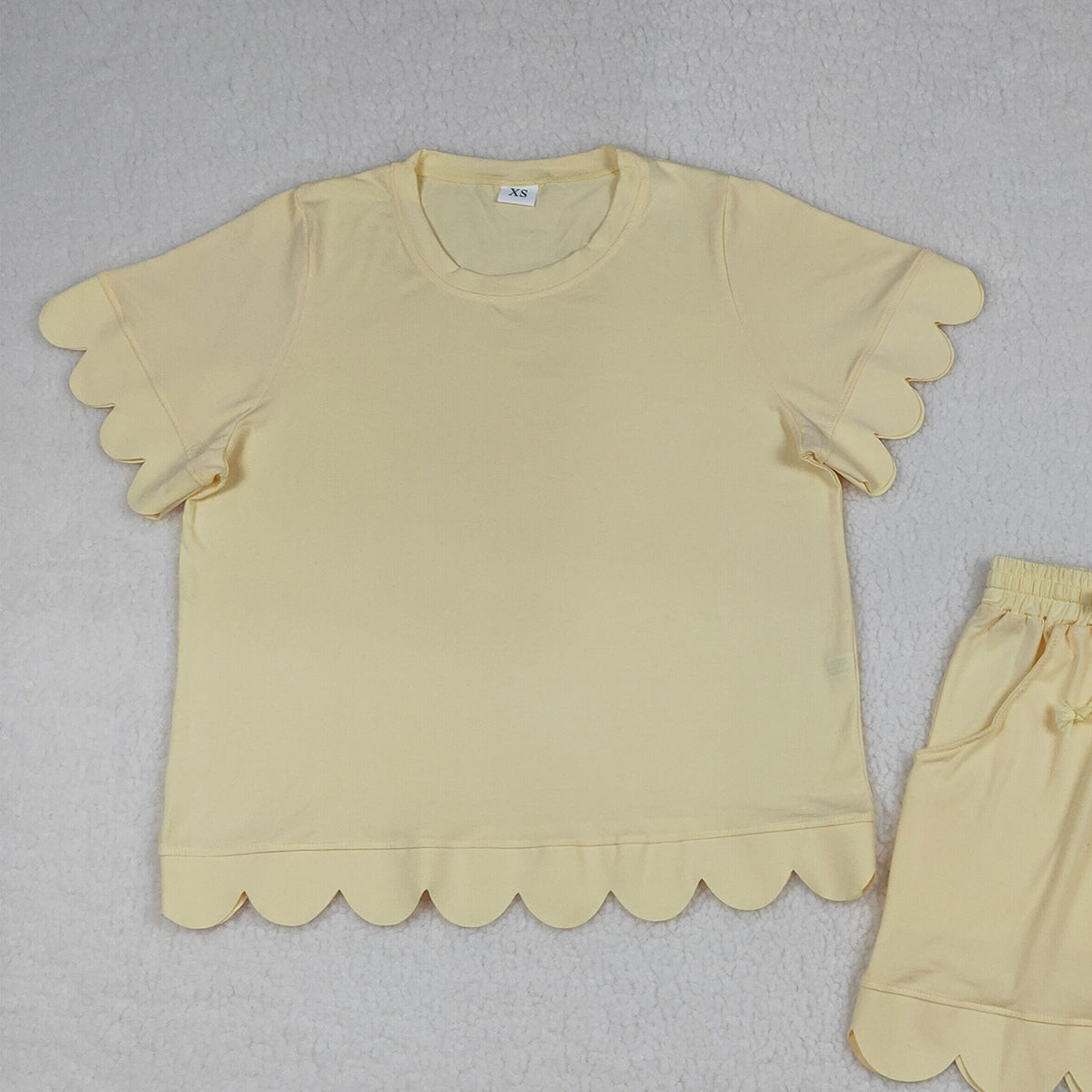 3.31 RTS NO MOQ （In stock）GSSO3203 Yellow scallop top shorts adult women summer outfits