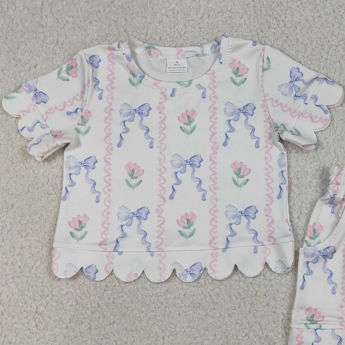 4.2 GSSO3272 RTS NO MOQ （In stock ）Short sleeves floral bow scallop top shorts girls outfits