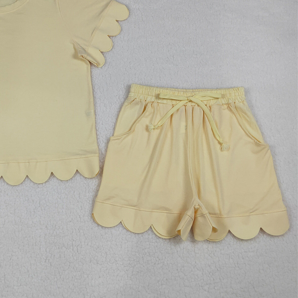 3.31 RTS NO MOQ （In stock）GSSO3203 Yellow scallop top shorts adult women summer outfits